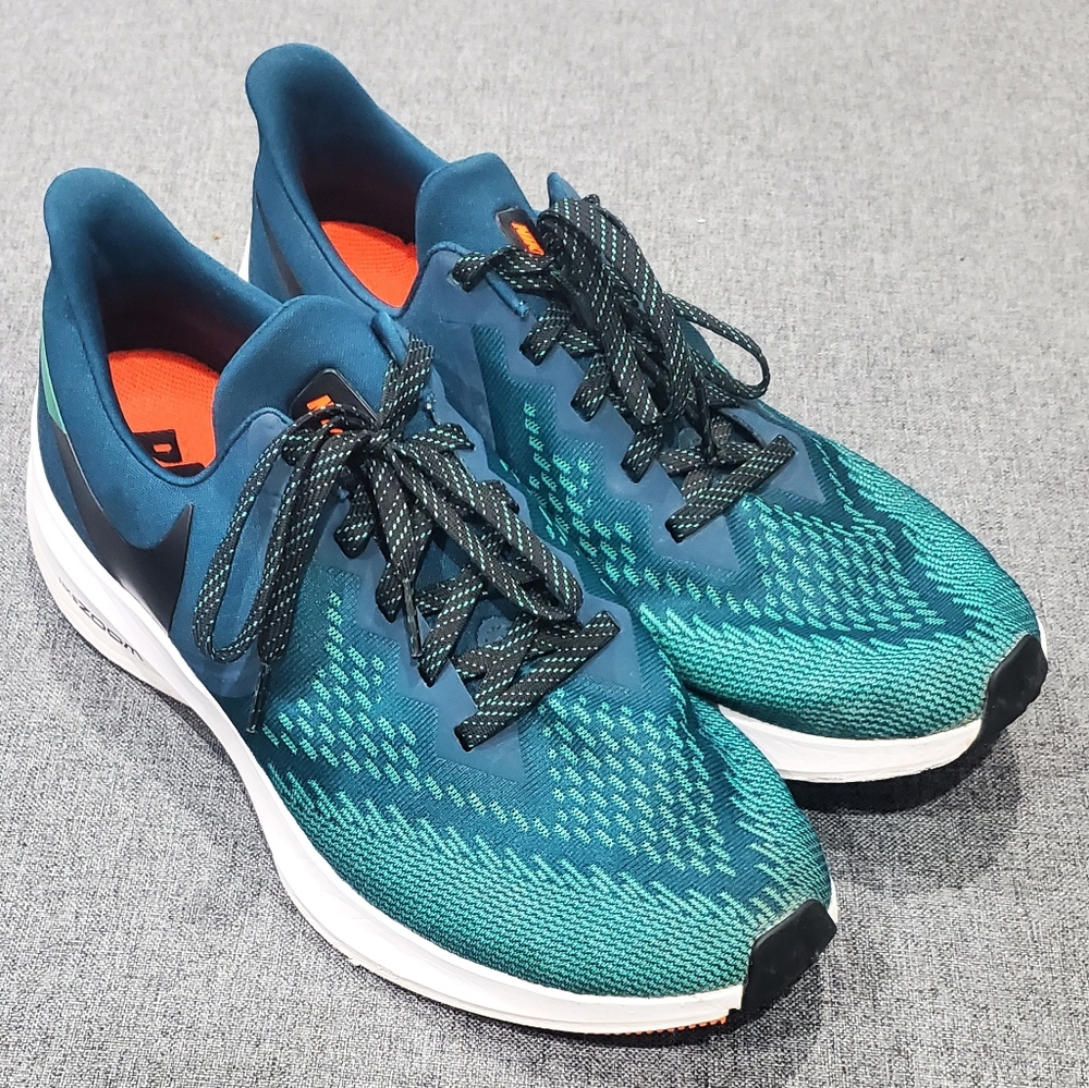 Nike Zoom Windflo Running Sneaker Size 10